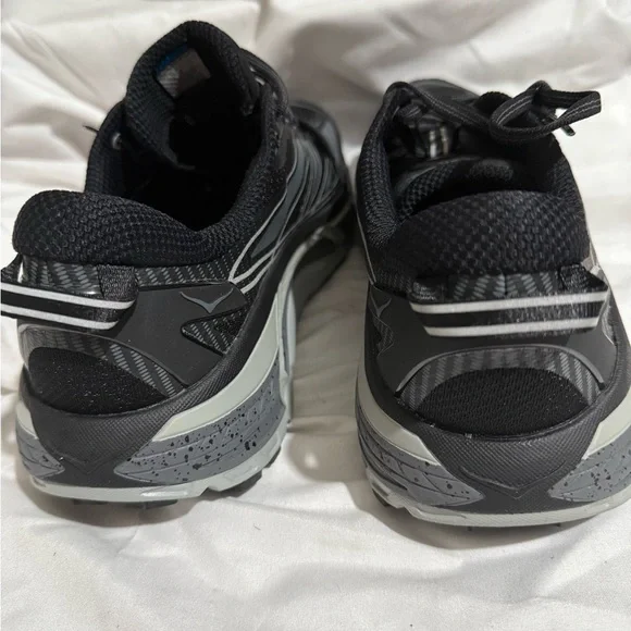 Hoka ALL “New” FOOTWEAR
Bestseller Mafate Speed 2 M/Size 11
W/Size 12 - Picture 6 of 9